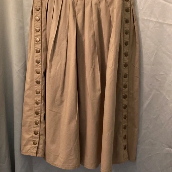 Cordelia Rayon Khaki Green Olive Brown Brass Snaps Skirt Size Small - Picture 2 of 8